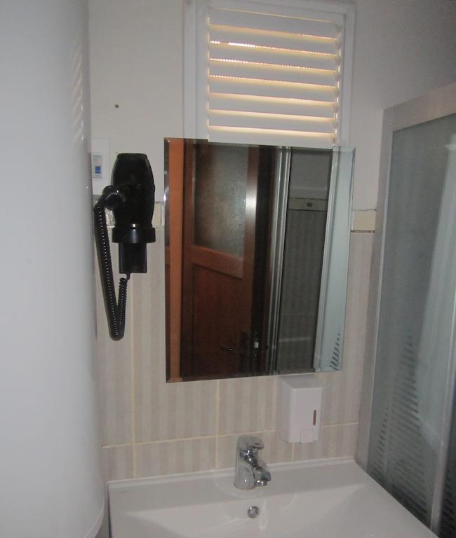Blue Marmaray Apart Aparthotel Istanbul Exteriör bild